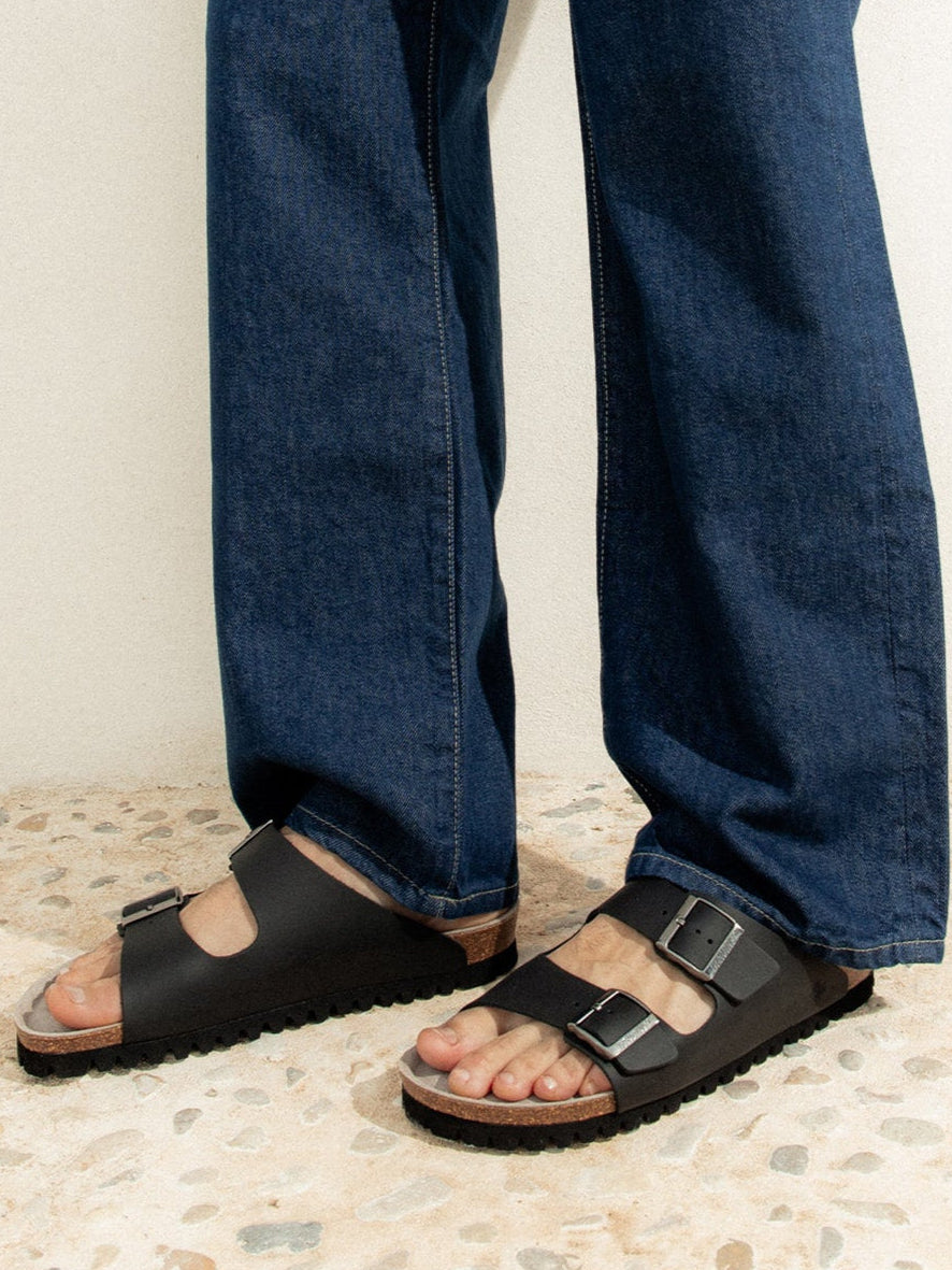 HAWAII OILED LEATHER BLACK