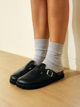 RIVA VEGAN STUDS BLACK