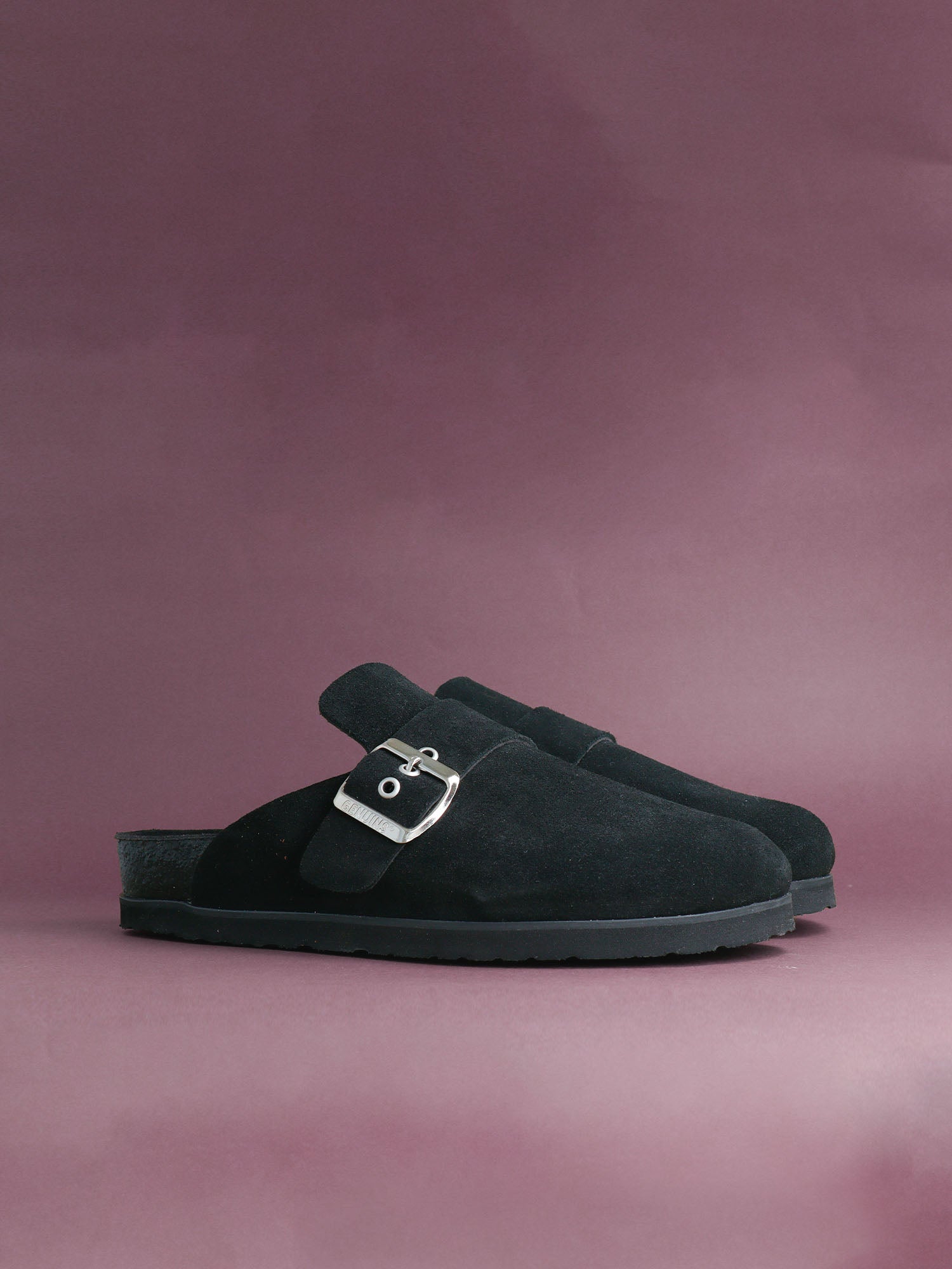 IZAR VELOUR BLACK